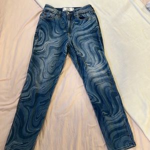 Hollister Jeans | Curvy High Rise Mom Jean